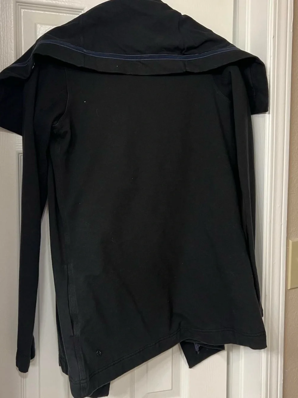 lululemon athletica cape style
